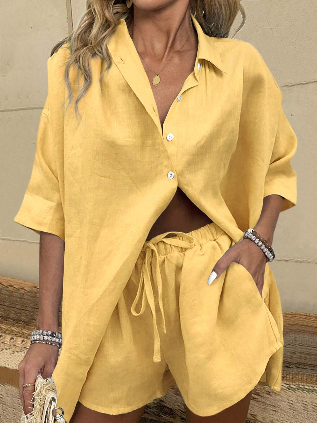 Chemise à manches courtes décontractée avec épaules tombantes et short unicolore